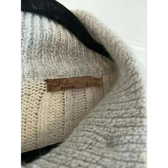 Prana Women’s Angelica Long Sweater Cardigan Size Small Cream Snap Buttons - Picture 5 of 5